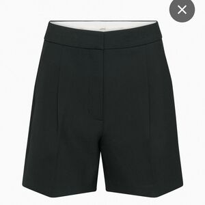 Wilfred Ibiza Short Size 4